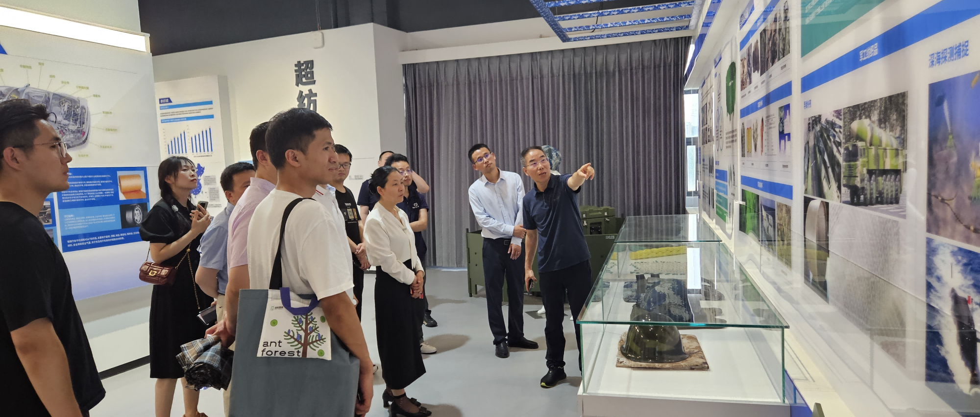 中南医院旅行恒峰g22立异研究院相助高校武汉纺织大学，，，，，共探医纺连系立异之路